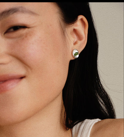Oinei Symbol Green Jade Earrings