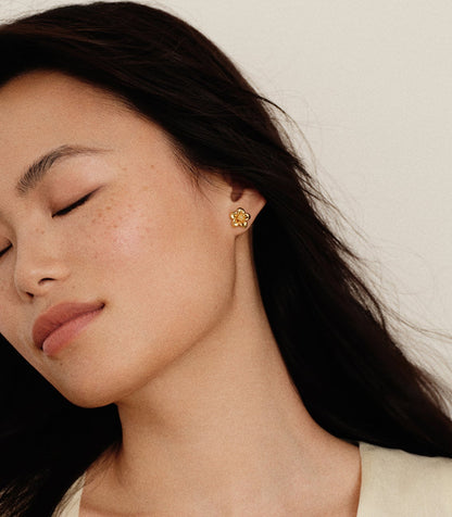 Fragrant Plumeria Amber Earrings - Gold