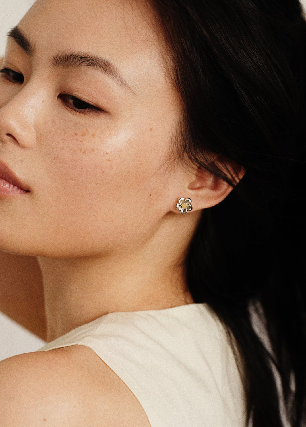 Fragrant Plumeria Amber Earrings - Silver